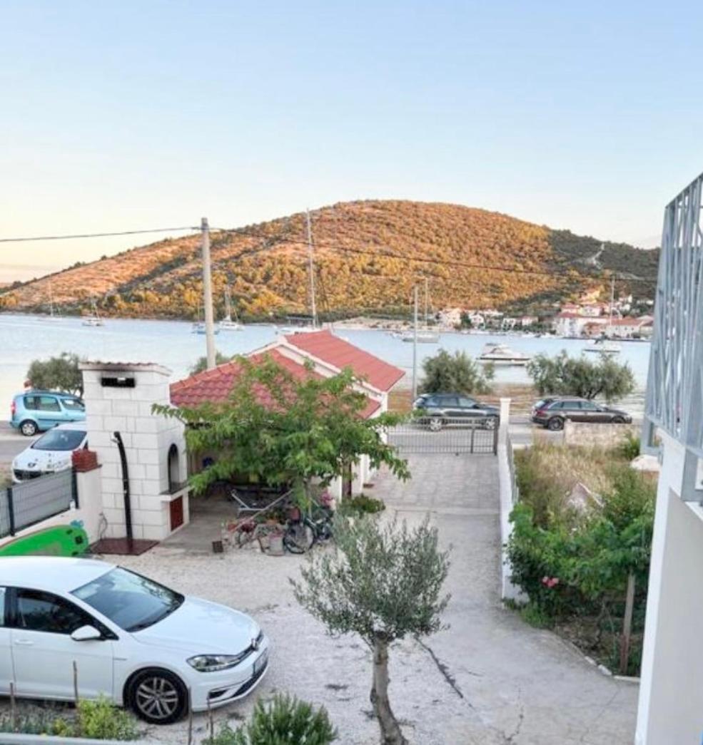 شقة Providenca Vinišće المظهر الخارجي الصورة